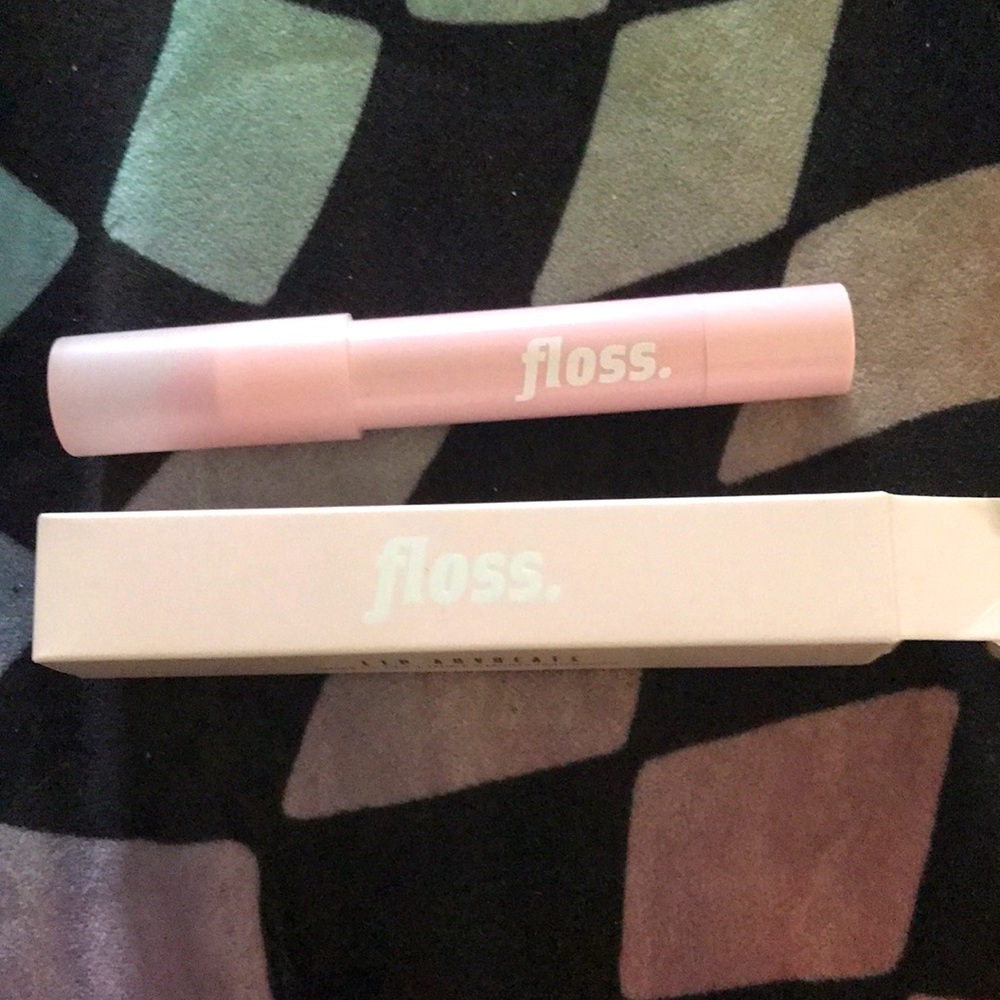 🆕Floss. Beauty Lip Advocate Sheer Lip Tint Jumbo Lip Crayon in Your Honor!BNIB!